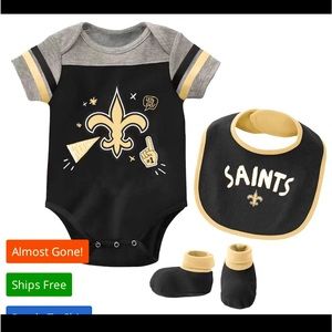 NWT New Orleans Saints NFL 3 Piece Onsie, Bib, and Bootie Set Size 12 Months
